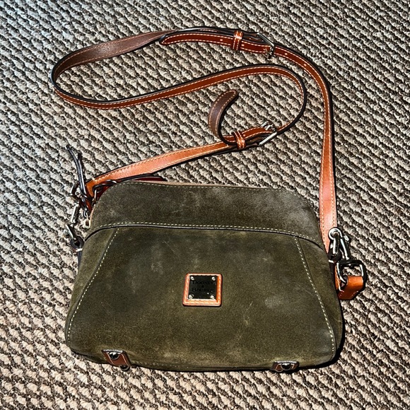 Dooney & Bourke Handbags - Dooney & Bourke Purse